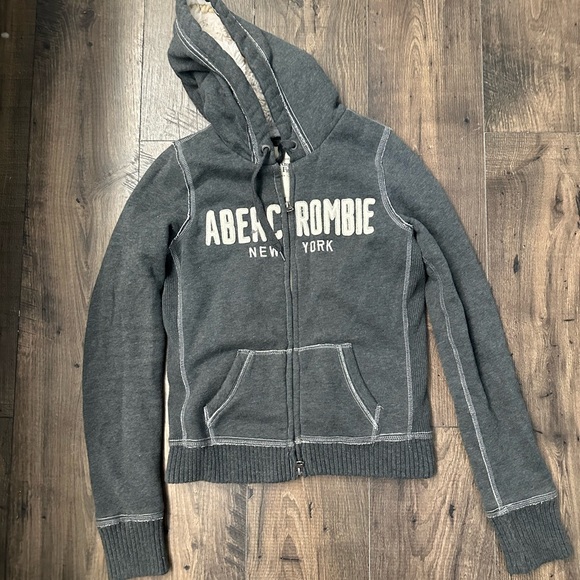 Abercrombie jacket - Picture 2 of 4